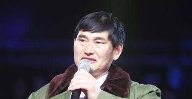 《毛兄》的书法以天价卖出，但5万元被迫炒作，梦想成为赵忠祥