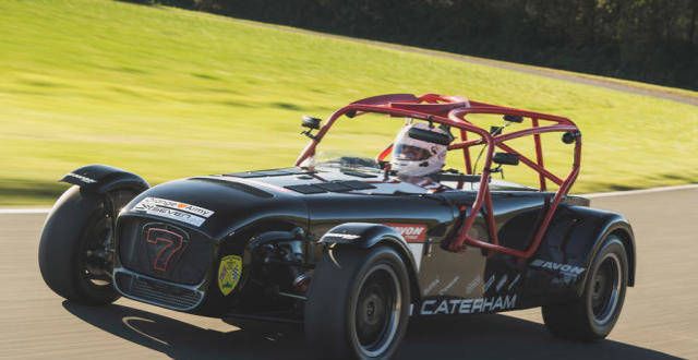 车辆解体厂Caterham 7 420R锦标赛：赛道级老爷车国三车