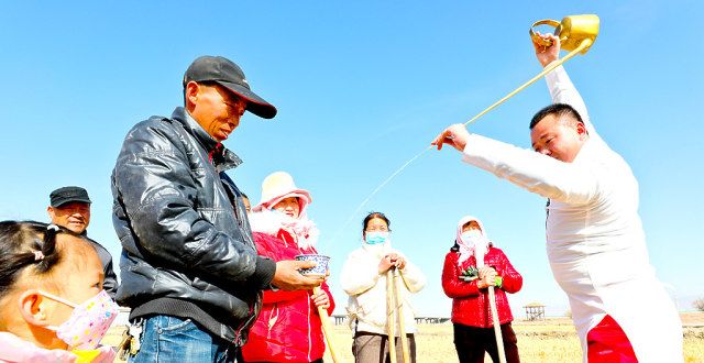 四节气惊蛰【甘快看】张掖甘州：非遗表演走进田间地头助力春耕生产二十四