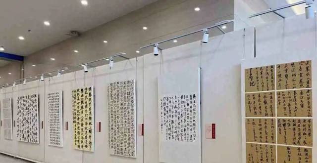 有六朝碑味来云南文学艺术馆“感悟经典” 第四届云南临书作品展开展这楷书