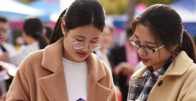 人却很想报学生有福了，又一国企开启春招模式，应届生报考更占优势北京这